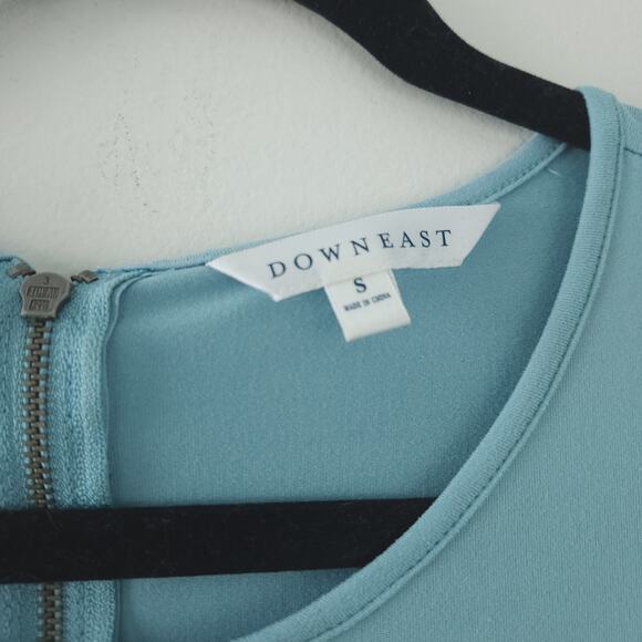 Downeast Womens Blue Blouse Shirt Small Bell Sleeves Soft Stretchy Top - Picture 4 of 5